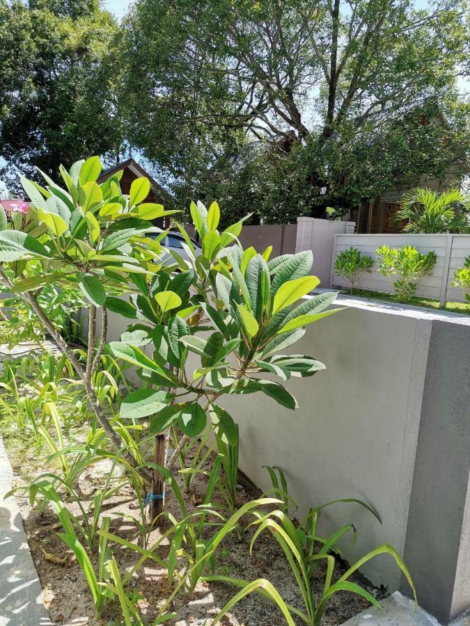 The Temak Villa Pantai Cenang  Exterior photo